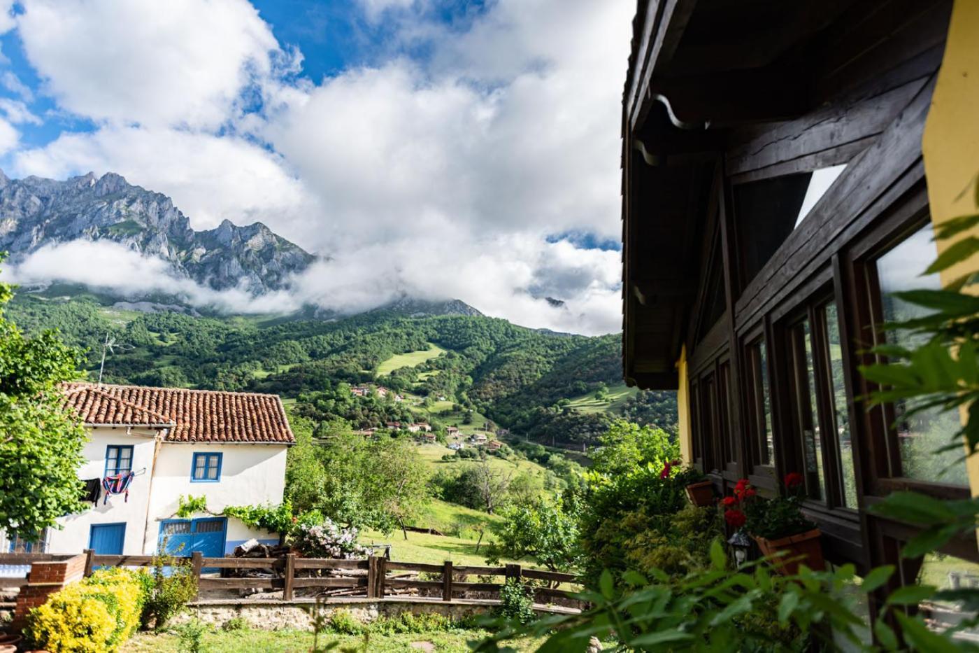 Apartamentos Rurales Los Picos De Redo Camaleño Kültér fotó