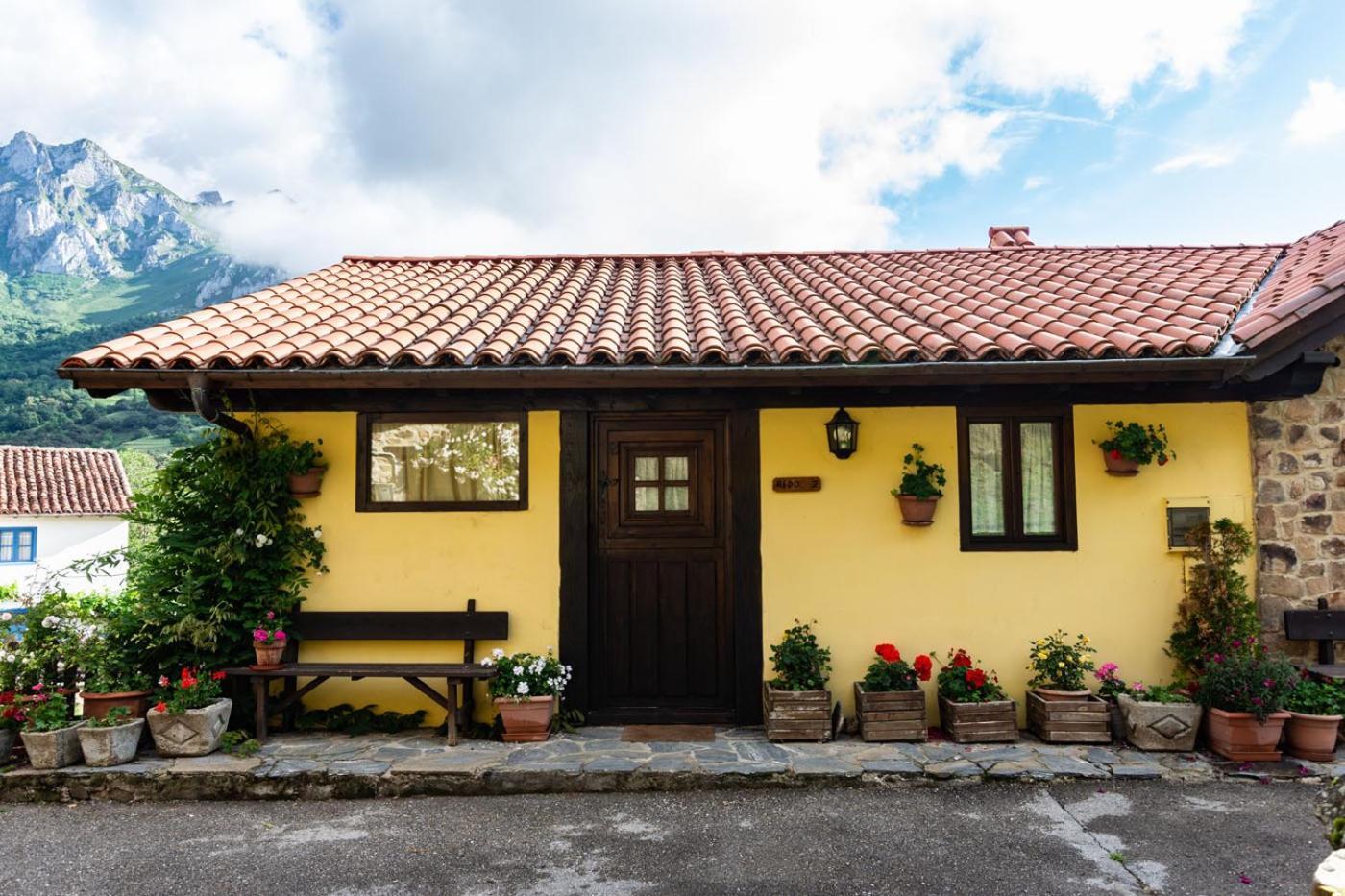 Apartamentos Rurales Los Picos De Redo Camaleño Kültér fotó
