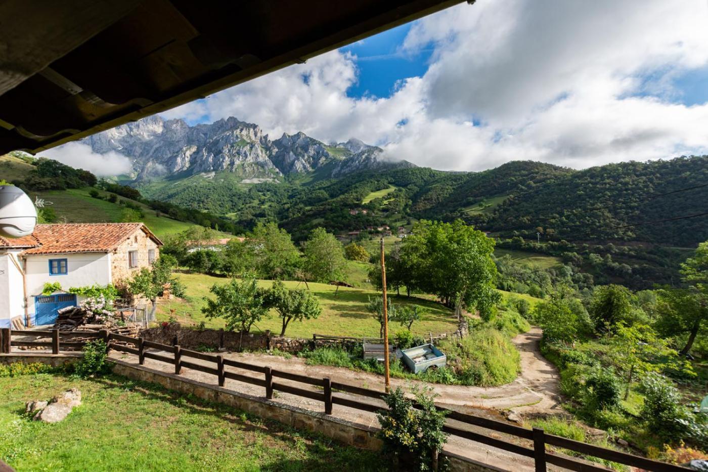 Apartamentos Rurales Los Picos De Redo Camaleño Kültér fotó